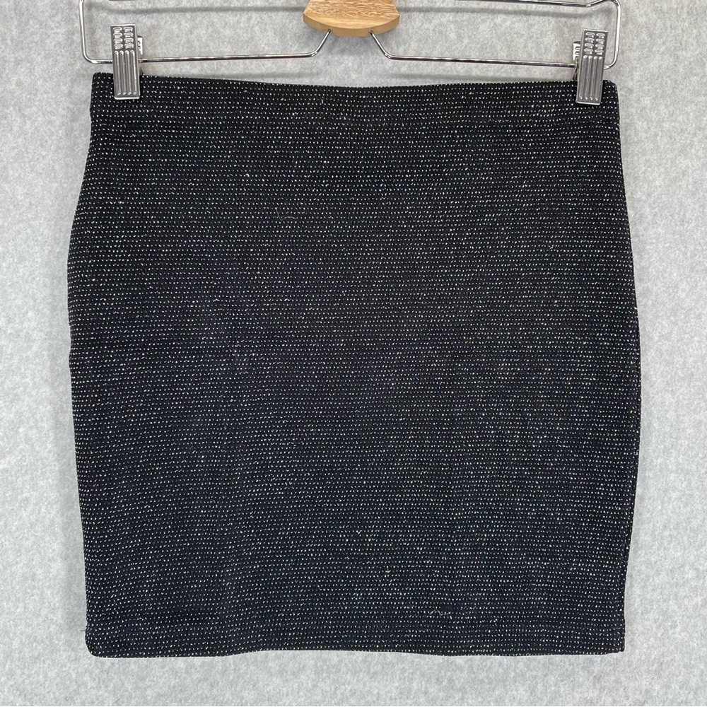 Forever 21 Exclusive Black Bodycon Skirt Size Medium